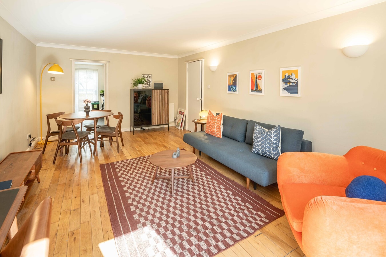 Serene Garden Flat - Steps from Tower Bridge 21 Hello Guest