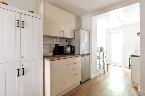 Stylish 2BD Family Hideaway in Dover 2 Hello Guest