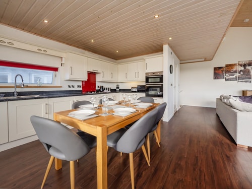 Luxury Lodge w/ Hot Tub on 400-Acre Estate 26 Hello Guest