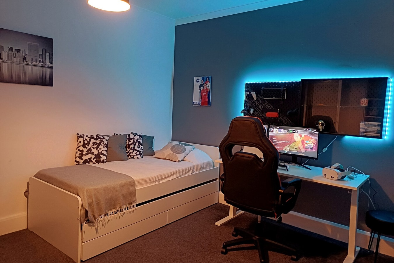 Charming 4B Bungalow w/ Garden Near Beach & Downs 14 Hello Guest