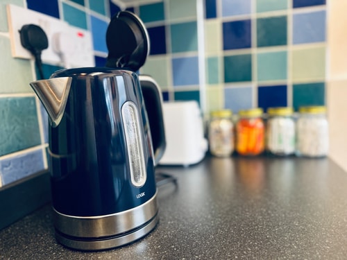 Robin’s Hollow: 2BD Home Near Wrexham AFC 10 Hello Guest