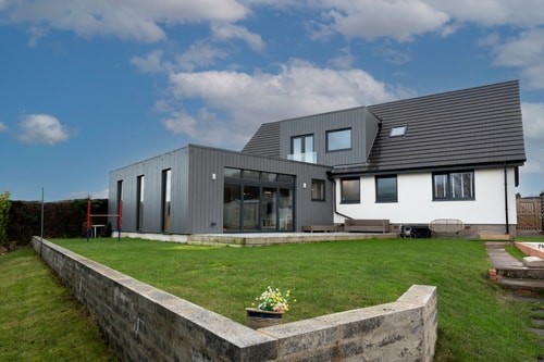 Fairway Lodge for up to 8 adults and 2 children