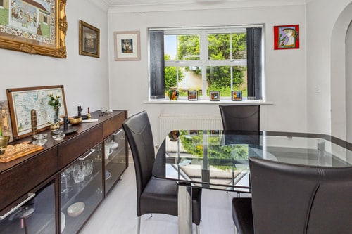 Urban Oasis - Modern 2B/2B Retreat Near Nature 23 Hello Guest