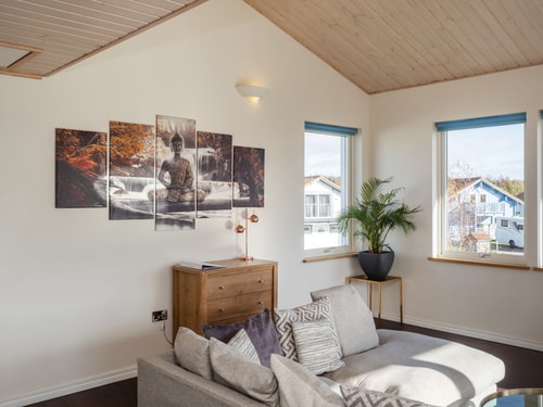 Luxury Lodge w/ Hot Tub on 400-Acre Estate 21 Hello Guest