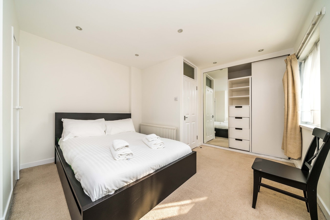 NEW 2BD Flat Heart of Battersea - Close to Station 11 Hello Guest