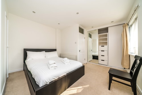 NEW 2BD Flat Heart of Battersea - Close to Station 11 Hello Guest