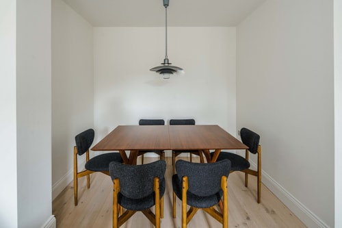 Stylish 2 Bedroom / 2 Bath in Notting Hill 3 Hello Guest