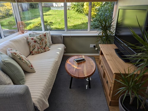 Modern 3B Eastbourne Retreat: Tranquil & Cozy Stay 14 Hello Guest