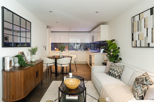 2BR Retreat Near Buckingham Palace
