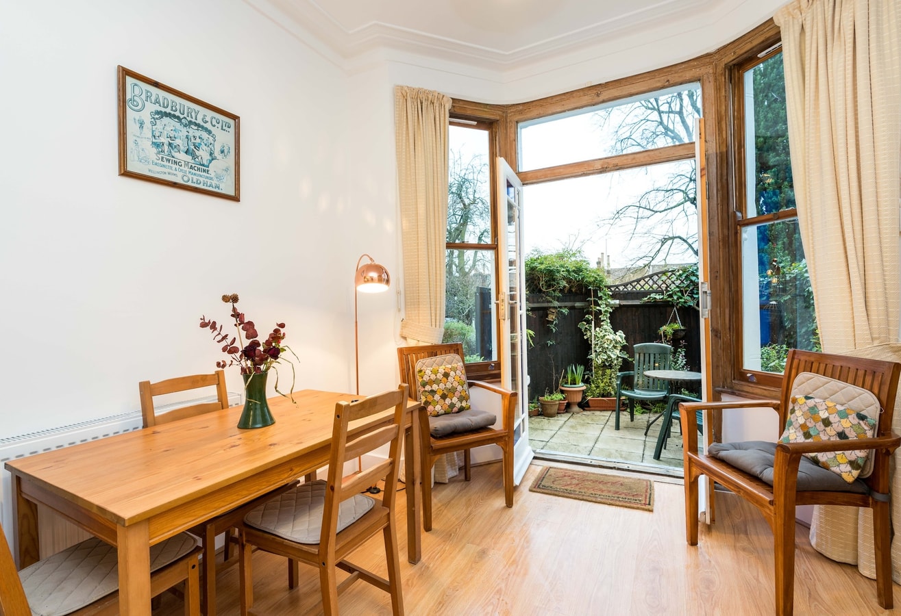 NEW Stylish 1 Bedroom Flat with Garden | London 8 Hello Guest