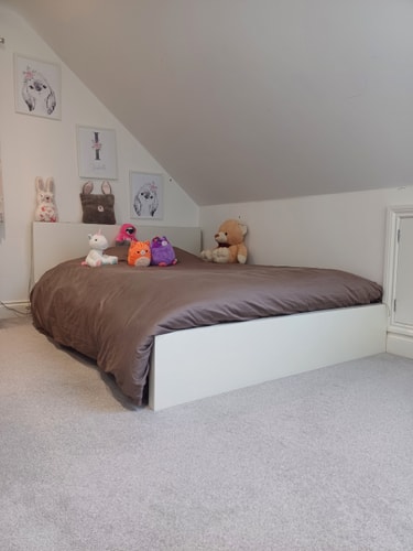 Charming 4B Bungalow w/ Garden Near Beach & Downs 9 Hello Guest