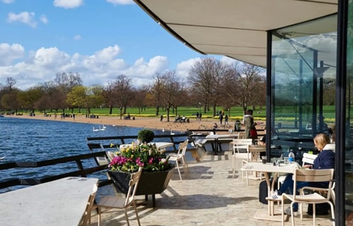 Beautiful 2-Bed Notting Hill Apt with Garden 24 Hello Guest