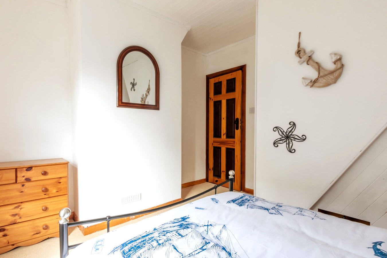 Stylish 2BD Family Hideaway in Dover 9 Hello Guest