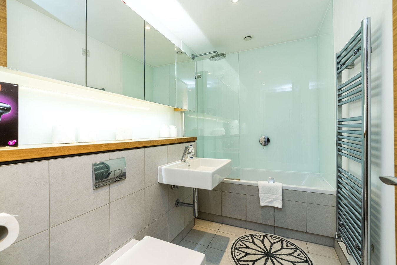 Apartment for 4 in the Heart of Shoreditch 17 Hello Guest