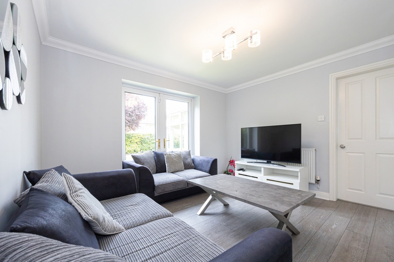 Modern Family Home in South Manchester/Stockport 9 Hello Guest