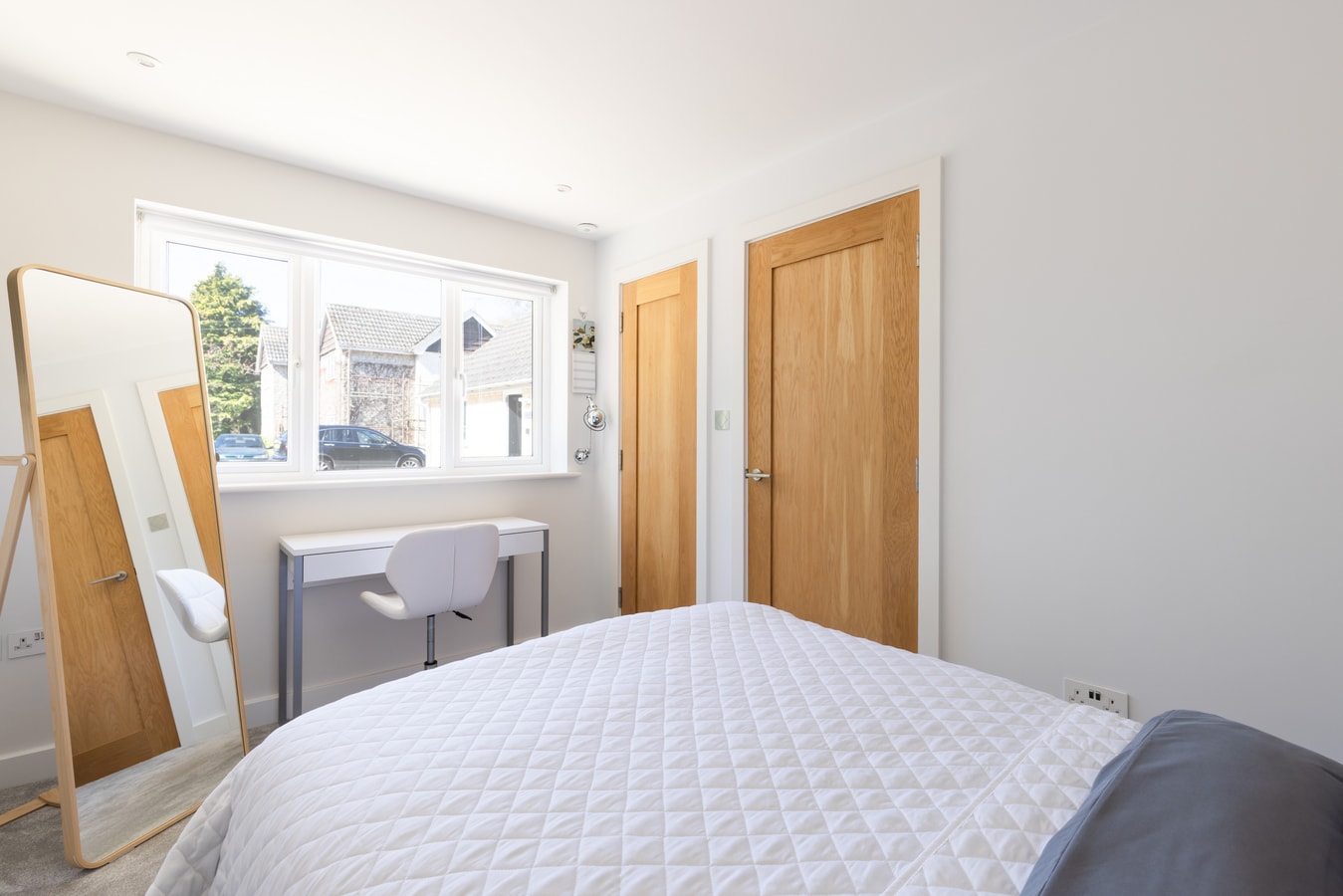 Spacious 4BD Smart Home in Idyllic Rural Setting 27 Hello Guest