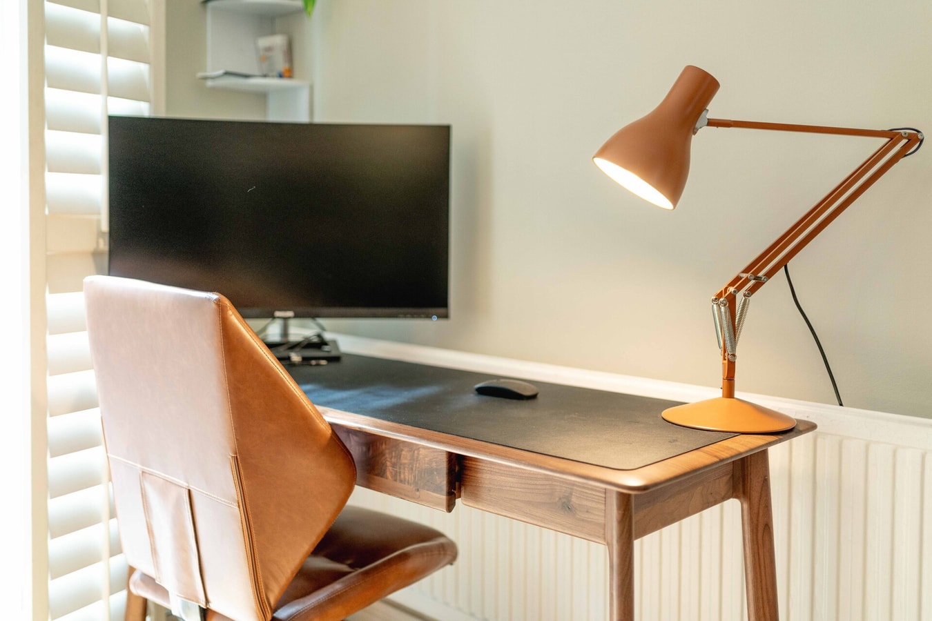 Serene Garden Flat - Steps from Tower Bridge 5 Hello Guest