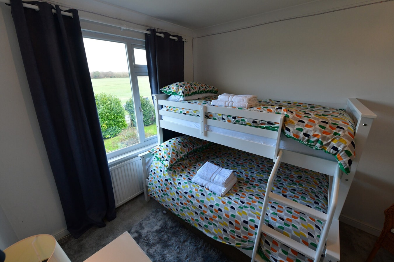 2BD Garden Home - A Short Walk to Stonehenge 10 Hello Guest