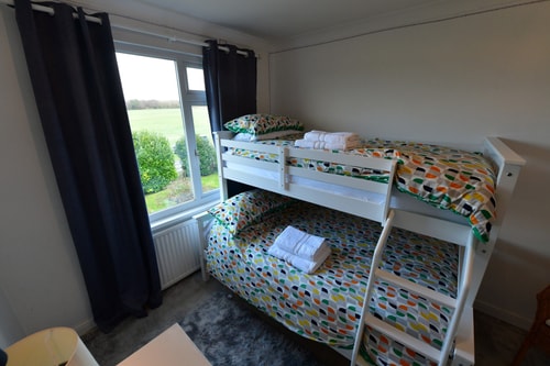 2BD Garden Home - A Short Walk to Stonehenge 10 Hello Guest