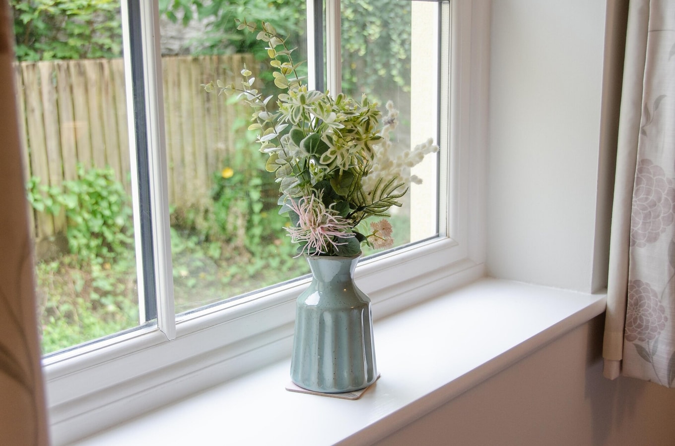 Modern 2-Bed Flat in Tavistock Centre 21 Hello Guest