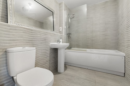 Spacious 4-Bed Home Near City Links 12 Hello Guest