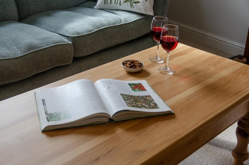 Modern 2-Bed Flat in Tavistock Centre 16 Hello Guest