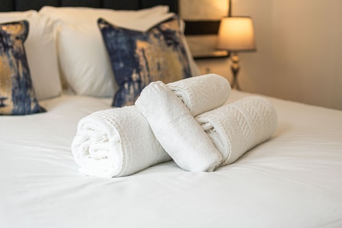 Stylish 3BD Flat in Prime Covent Garden Location 6 Hello Guest