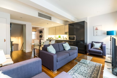 A Stunning Three Bedroom Home in Mayfair 0 Hello Guest