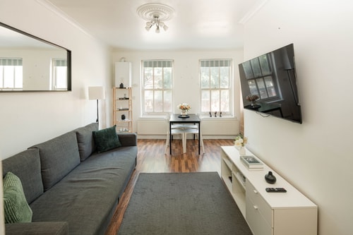 Cozy Flat Near Station & Local Parks