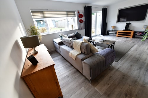 2BD Garden Home - A Short Walk to Stonehenge 14 Hello Guest