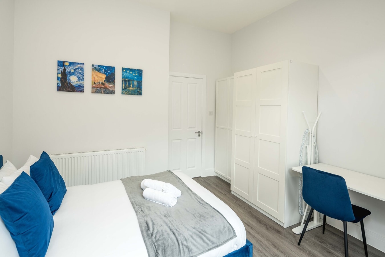 Modern 2B Home with Private Backyard & Fast WiFi 7 Hello Guest