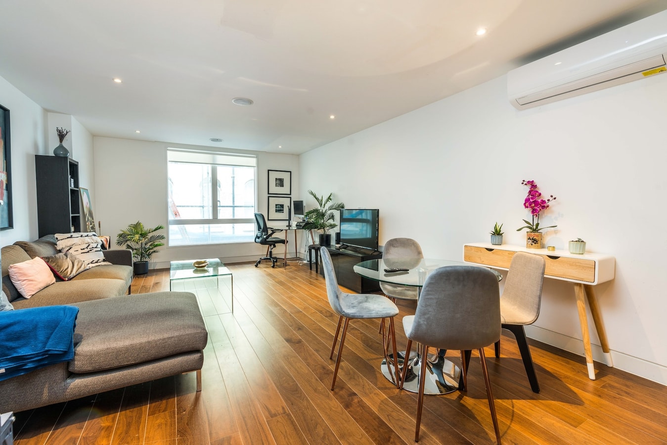 Apartment for 4 in the Heart of Shoreditch 8 Hello Guest