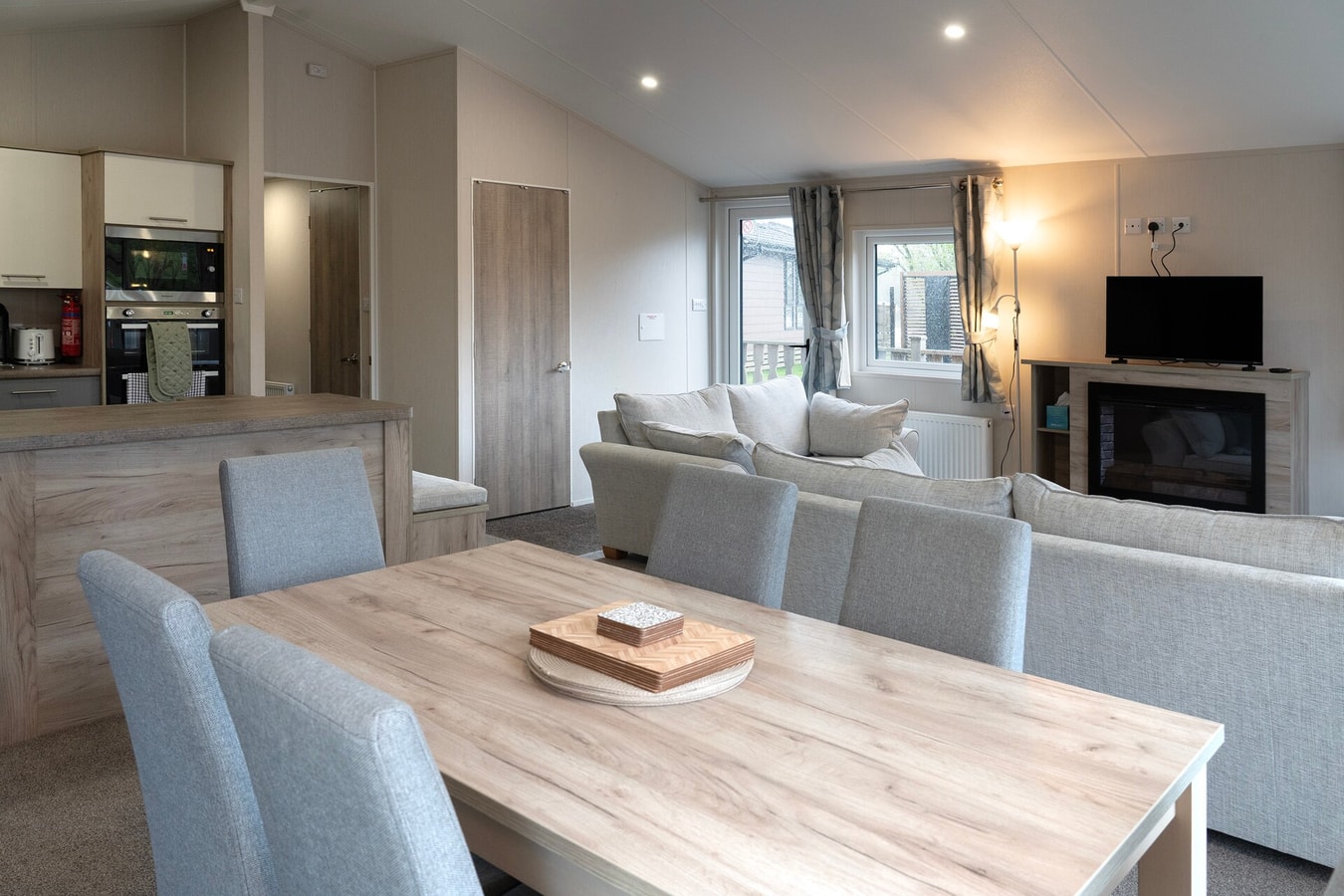 Bittern Lodge: 3BD Retreat in South Lakeland Park 15 Hello Guest