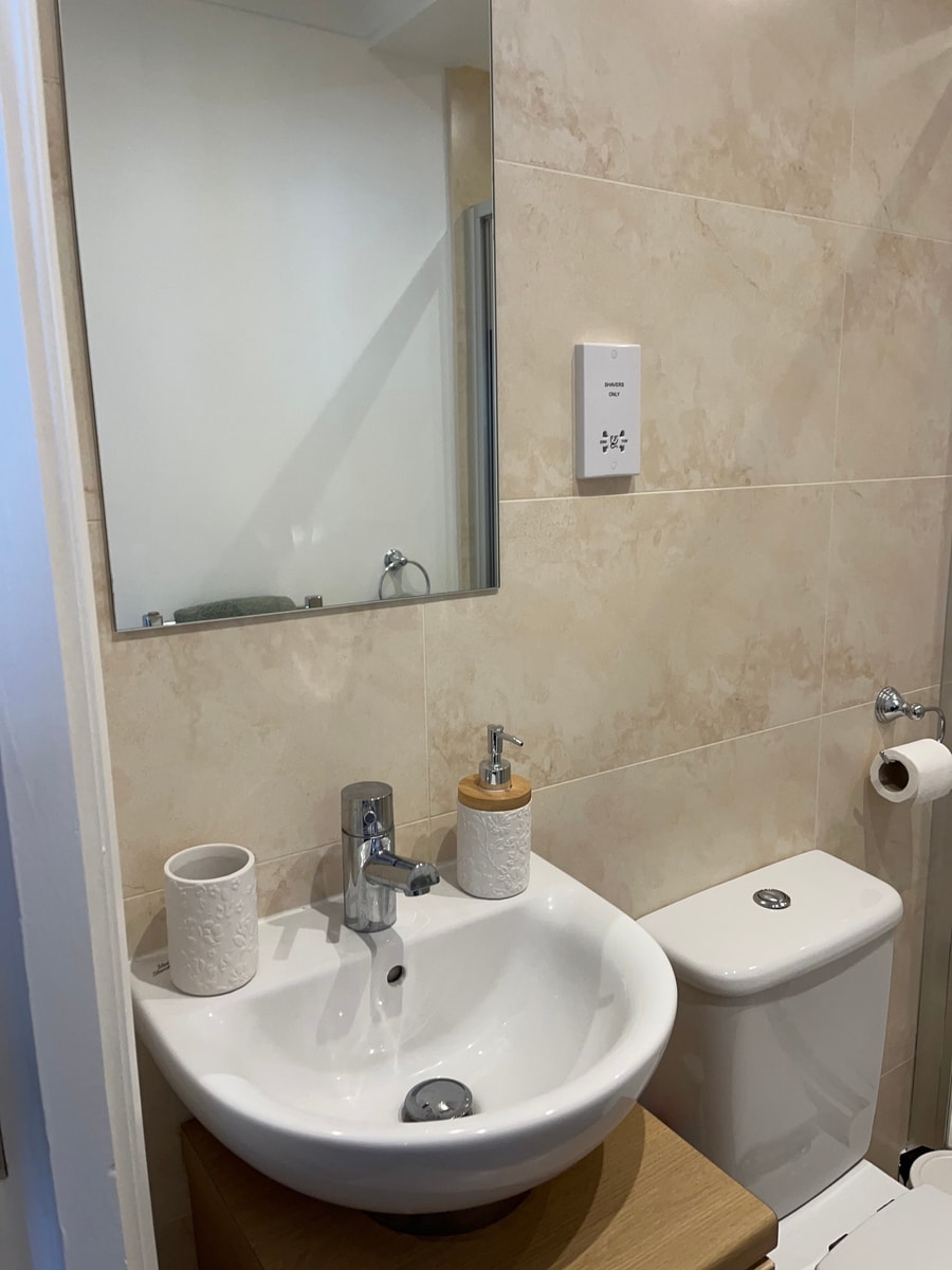 Apartment - Centre of Swanage Stunning Sea views 12 Hello Guest