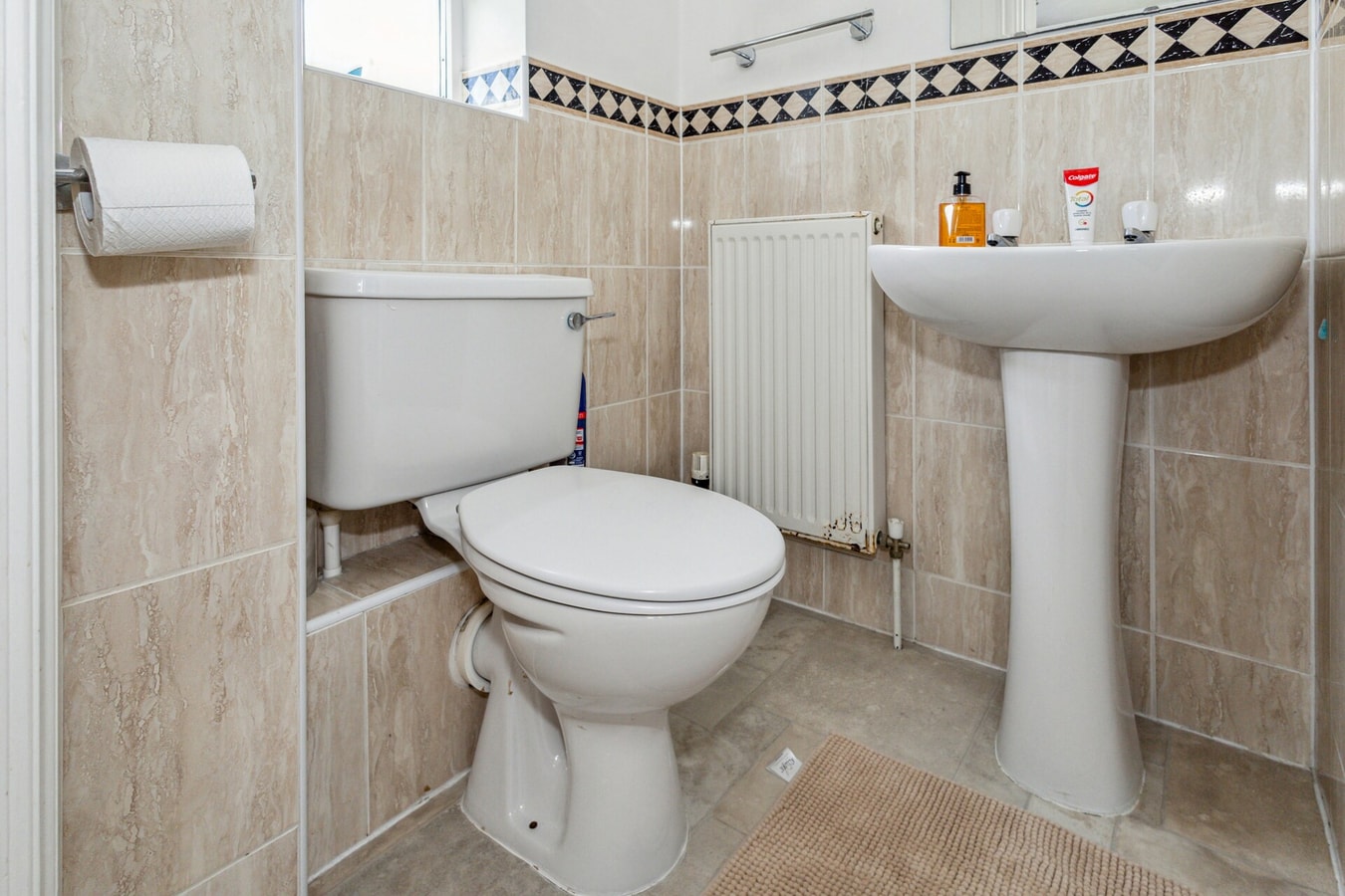 Urban Oasis - Modern 2B/2B Retreat Near Nature 8 Hello Guest