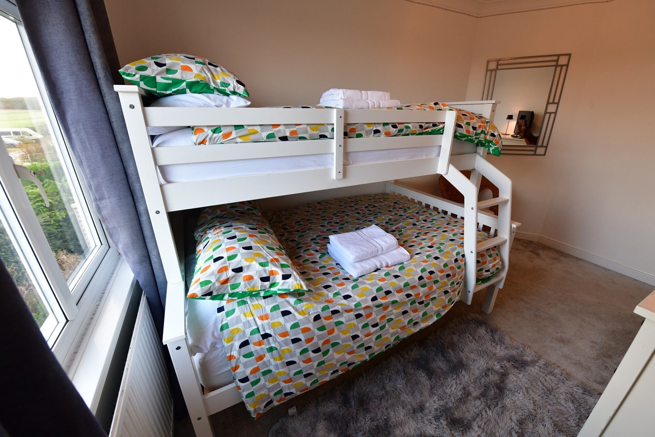 2BD Garden Home - A Short Walk to Stonehenge 8 Hello Guest