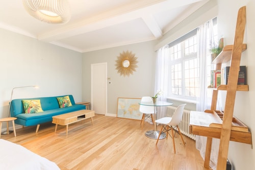 Chic 1 Bed Studio Flat in Popular Bloomsbury 0 Hello Guest