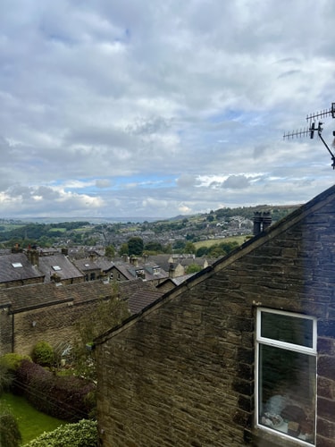 Charming 1880s 2BD Haworth Home 10 Hello Guest