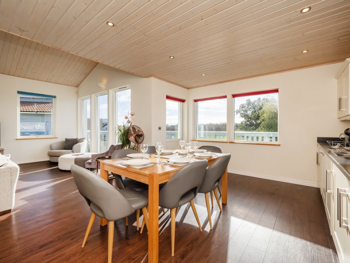 Luxury Lodge w/ Hot Tub on 400-Acre Estate 27 Hello Guest