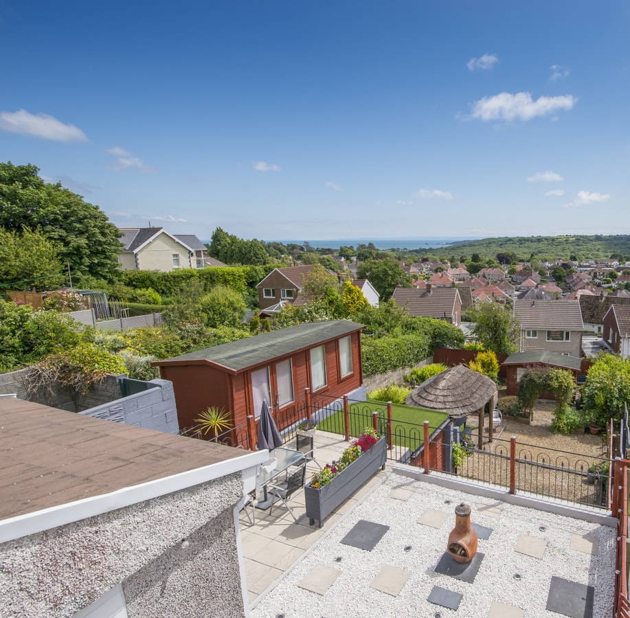 2BD Holiday Home Stunning views of the Sea & Gower 46 Hello Guest