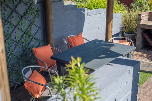 2BD Holiday Home Stunning views of the Sea & Gower 42 Hello Guest