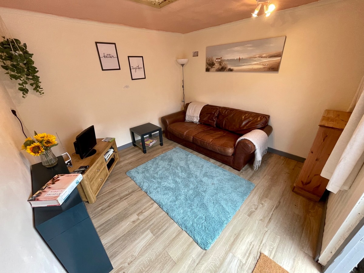 Lovely 3BD Home in the Heart of Morton 10 Hello Guest