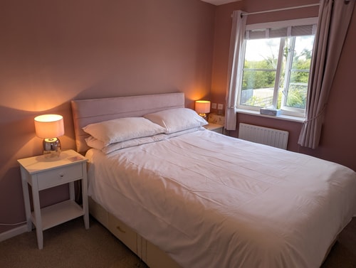 Modern 3B Eastbourne Retreat: Tranquil & Cozy Stay 6 Hello Guest