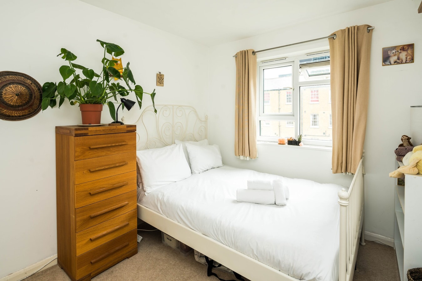 2BD Stylish Home w/t Grand Piano Central London 15 Hello Guest