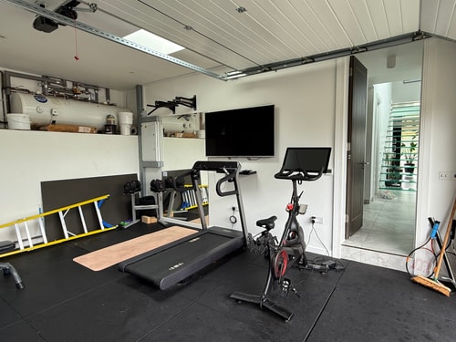 Cooden Beach: 4BD Retreat with Cinema 4 Hello Guest