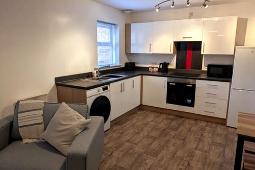 Ground Floor Apartment - Cloisters Coastal Escape 14 Hello Guest