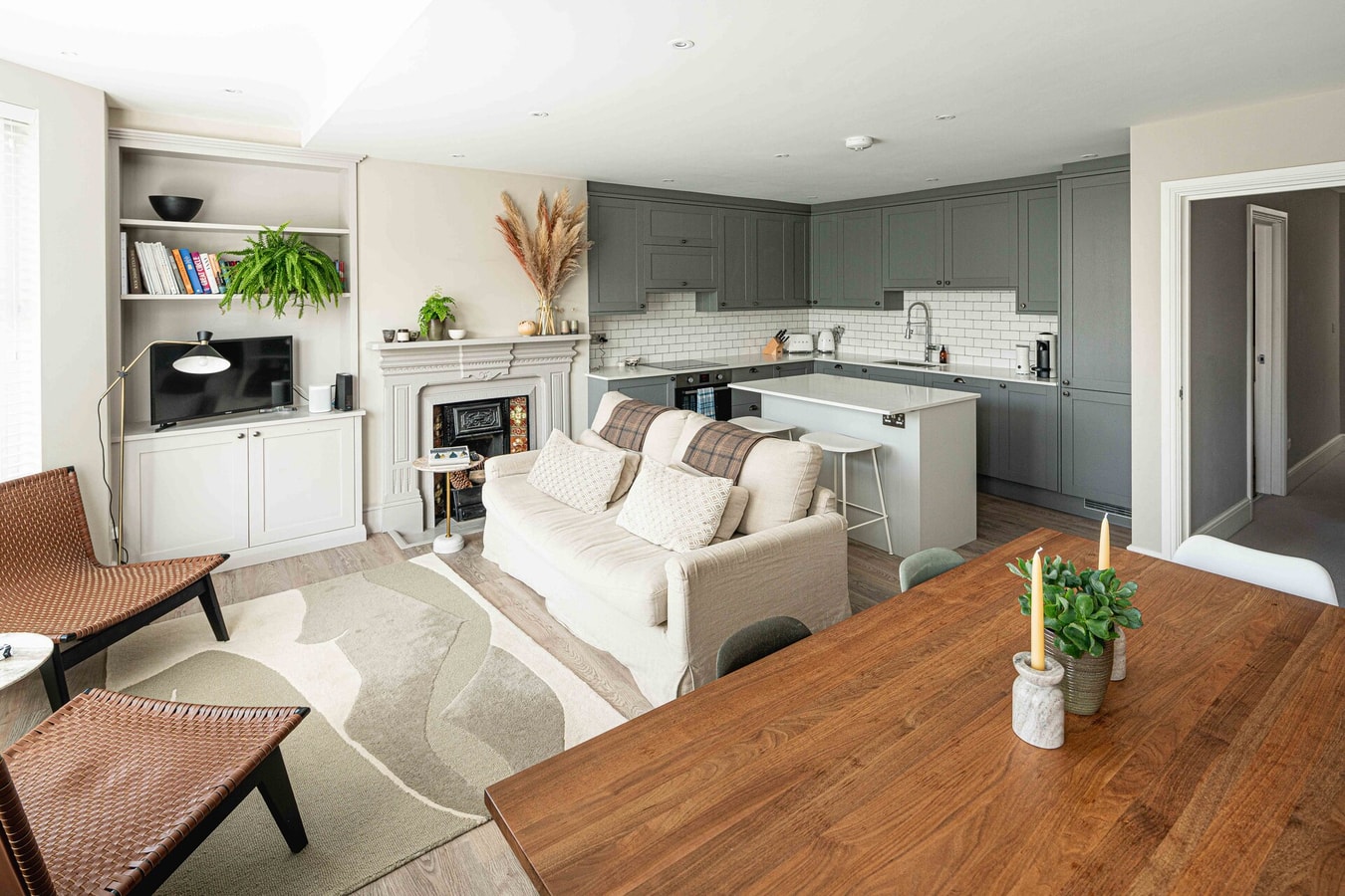 Stylish Crouch End 2B2B Flat - Sleeps 4 22 Hello Guest