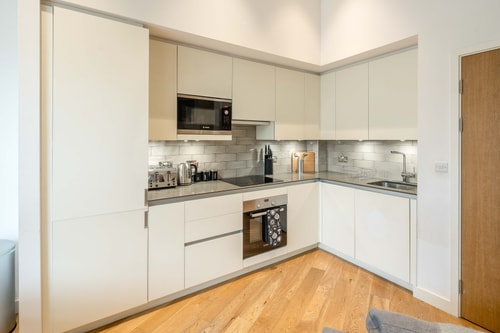 Modern 2 bed Flat Near O2 & Canary Wharf 15 Hello Guest