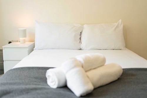 Super 2BD Maisonette in Queens Park, Maida Vale 8 Hello Guest