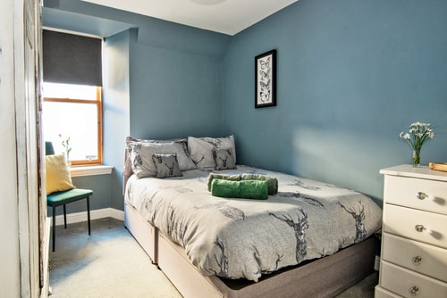 Charming 2 Bedroom Flat in the Heart of Kirriemuir 1 Hello Guest